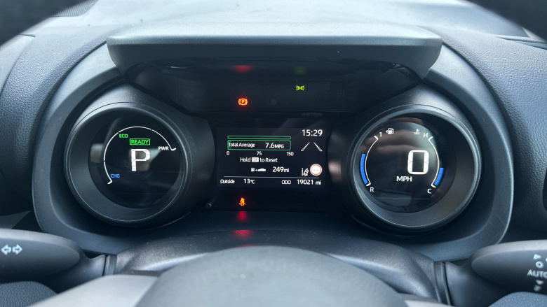 Toyota Yaris 1.5 Hybrid Design 5dr CVT Hybrid Hatchback